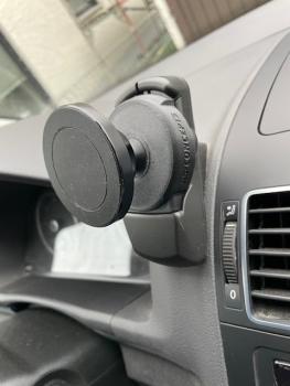 RS-Mount, fahrzeugspezifischer Handyhalter passend für original VW Telefonhalter UHV (an VW Modellen wie Passat, Golf, Touran, Polo, Tiguan, T5 (2003-2014)), Made in Germany